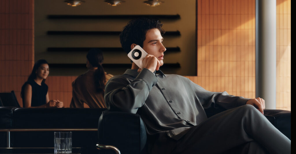 يتقن هاتف HUAWEI Mate 80 Pro علم الألوان، محوّلًا اللحظات إلى تحف بصرية