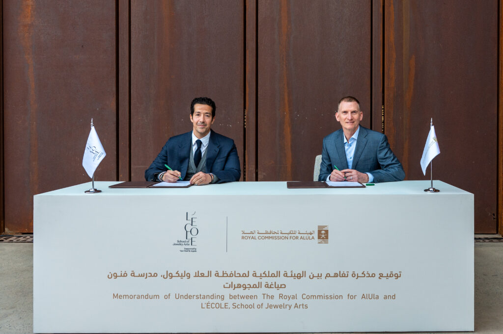 الهيئة الملكية لمحافظة العلا توقّع مذكرة تفاهم مع ليكول، مدرسة فنون صياغة المجوهرات لتعزيز التبادل الثقافي الدولي
