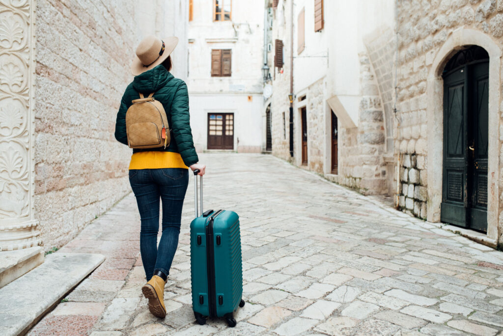 شركة Trip.com تتعاون مع تشيك أوت دوت كوم لتبسيط عمليات الدفع للمسافرين حول العالم